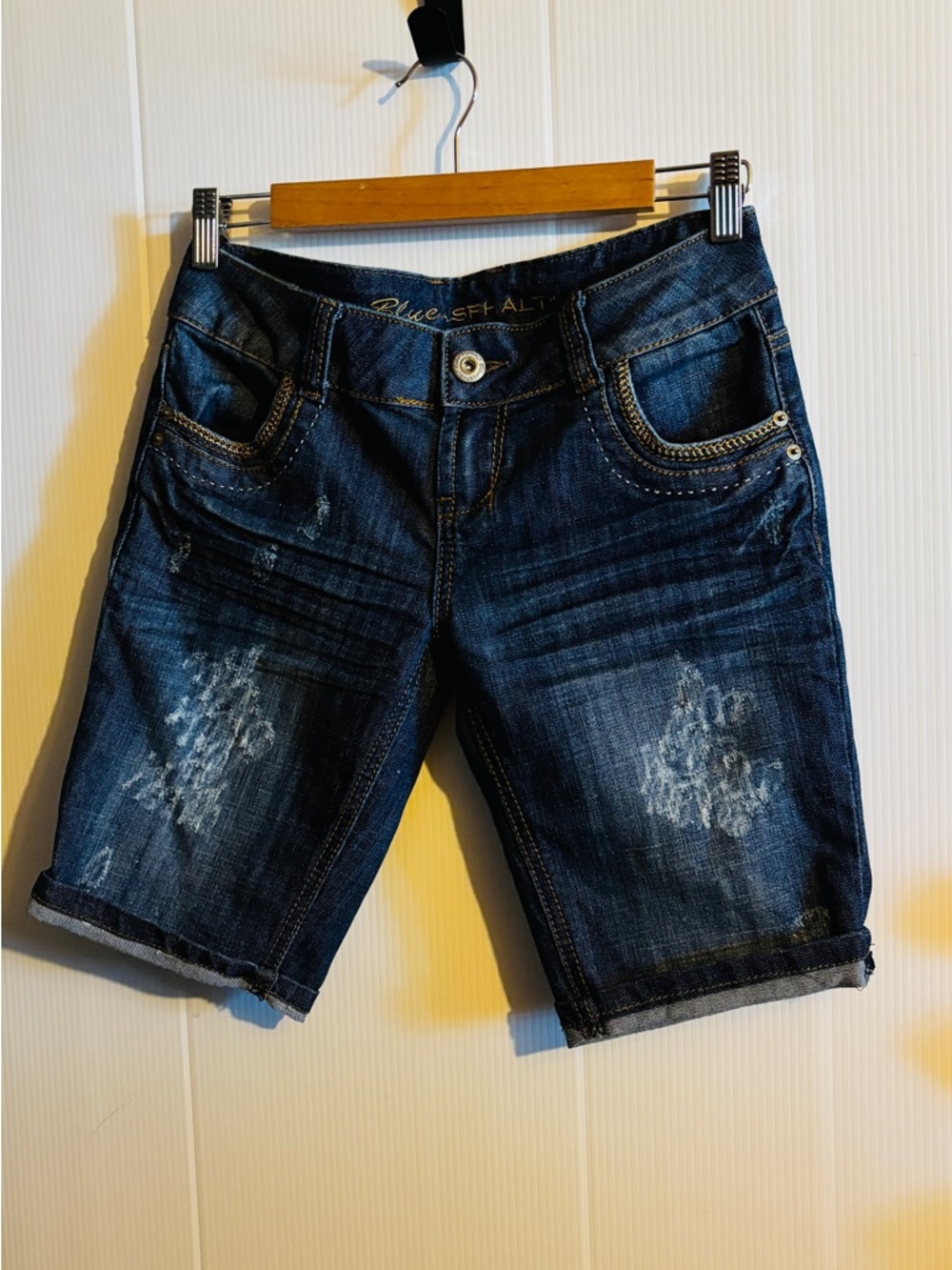Blue Asphalt Dark Blue Denim Shorts with Gold Stitching size 3